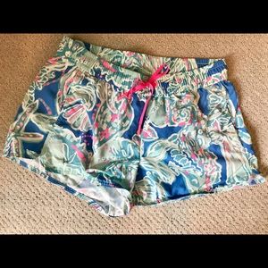 Lilly Pulitzer run around shorts
